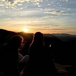 Meet your Posher, Hallie